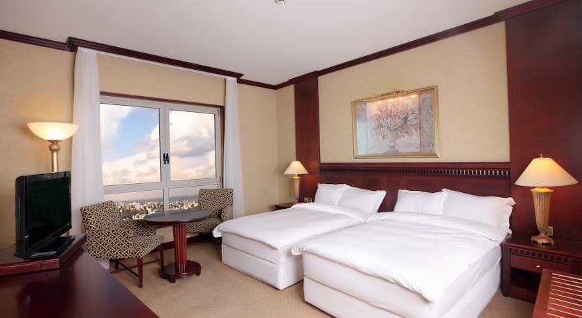 Al Habtoor Grand 5*